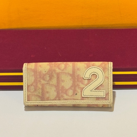 Dior key holder with Number 2 - Picture 11 of 15
